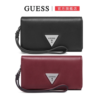 【GUESS】經典LOGO皮革多夾層手拿包-兩色任選