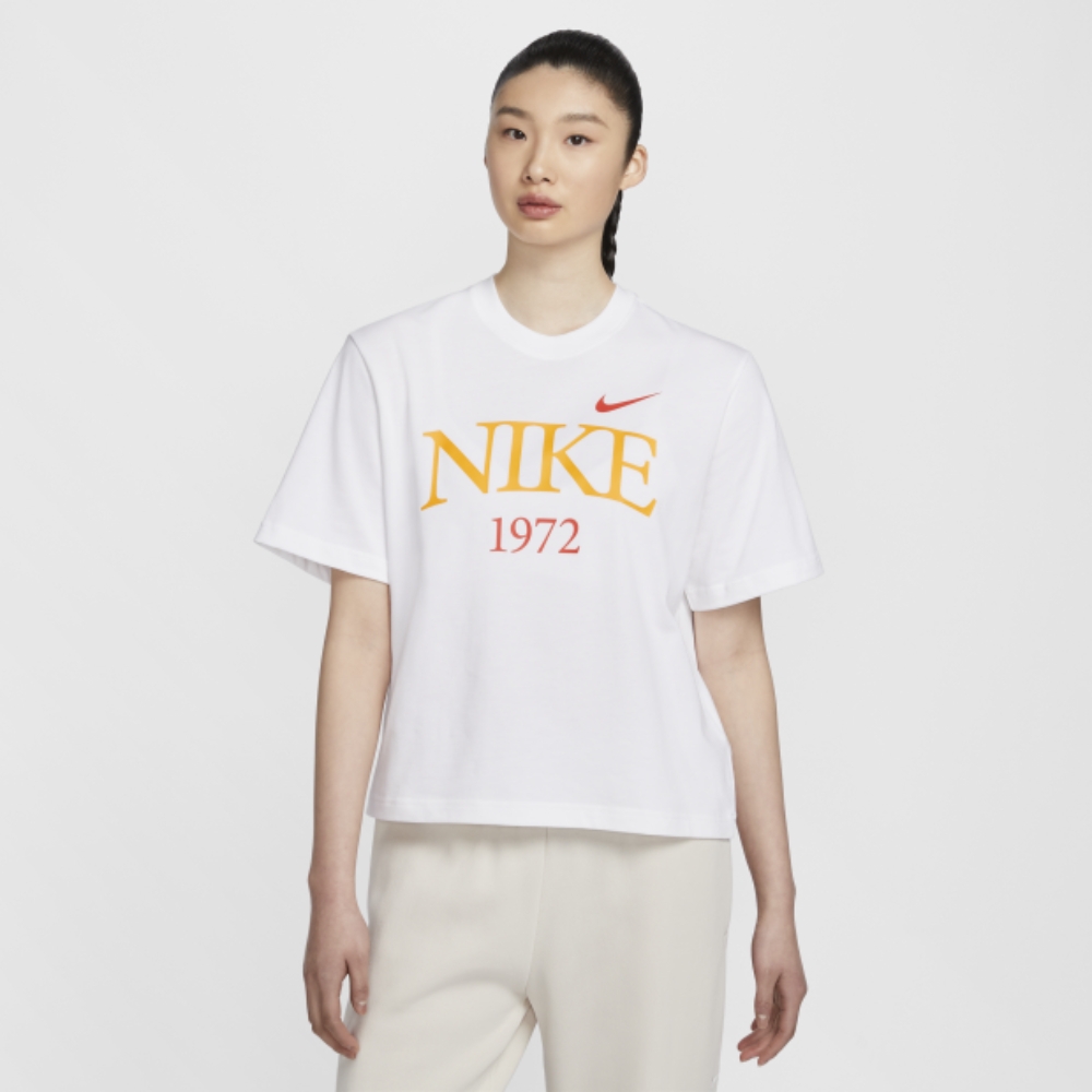 NIKE 上衣 女款 短袖上衣 運動 AS W NSW TEE CLASSICS BOXY 白 FQ6601-101 (3S3667)