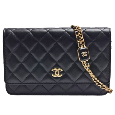 CHANEL 經典刻紋雙C LOGO菱格紋小羊皮WOC鏈帶肩/斜背包(黑色)