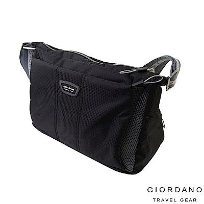 GIORDANO 佐丹奴 休閒格紋多功能兩用肩斜背包(經典黑)