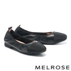 低跟鞋 MELROSE 高雅氣質花朵飾釦牛皮方頭低跟鞋－黑