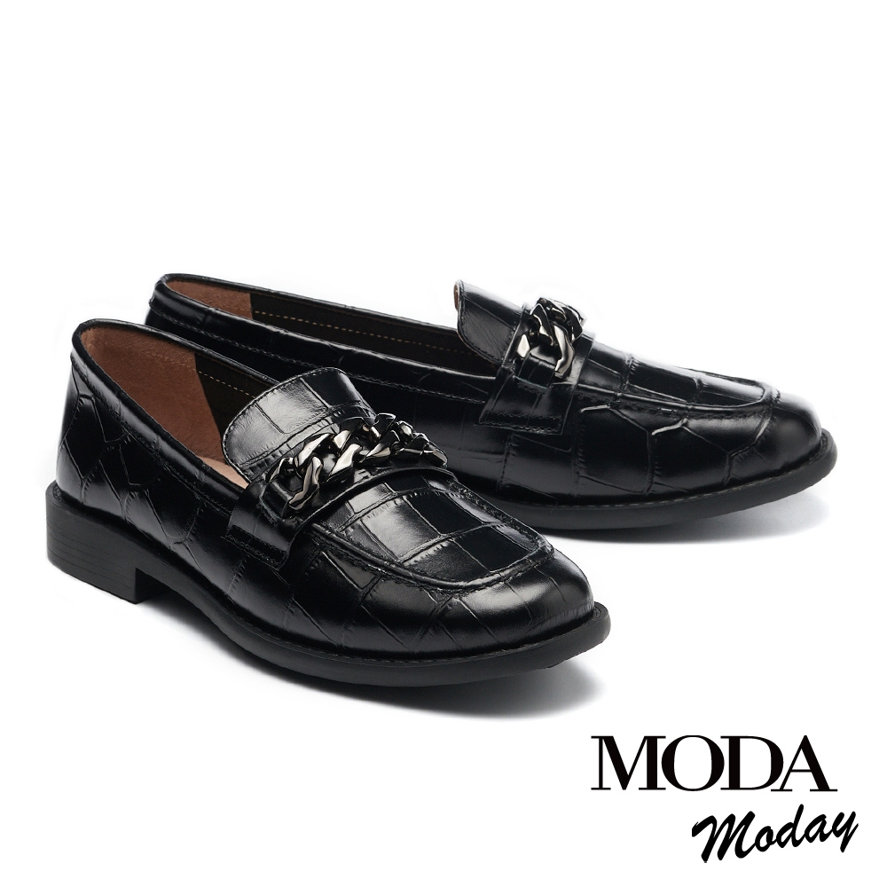 低跟鞋  MODA MODAY 個性金屬鍊條全真皮方頭Q底樂福低跟鞋－黑