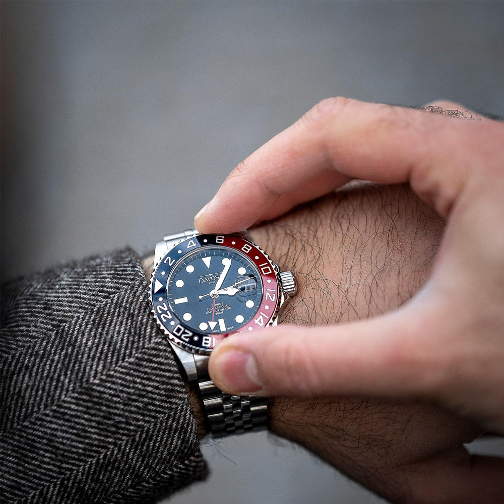 DAVOSA 161.571.06 TT GMT 雙時區潛水專用?錶-藍紅雙色/五銖鋼帶款