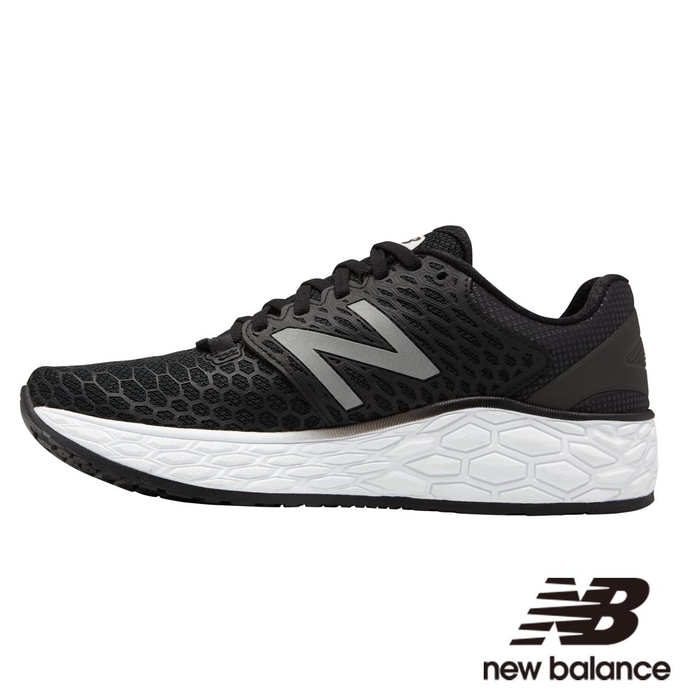 New Balance 緩震跑鞋 WVNGOBK3 女性 黑色