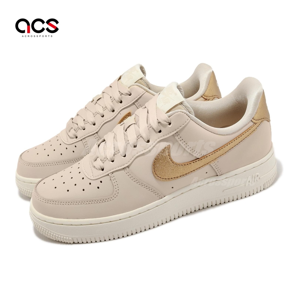 Nike 休閒鞋 Wmns Air Force 1 07 ESS TRND 女鞋 卡其 金 AF1 經典 DQ7569-102