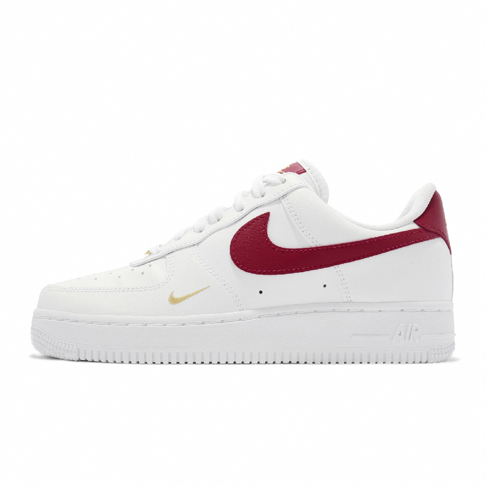 Nike 休閒鞋Air Force 1 07 Ess 女鞋經典AF1 鞋帶金屬飾片金色小logo