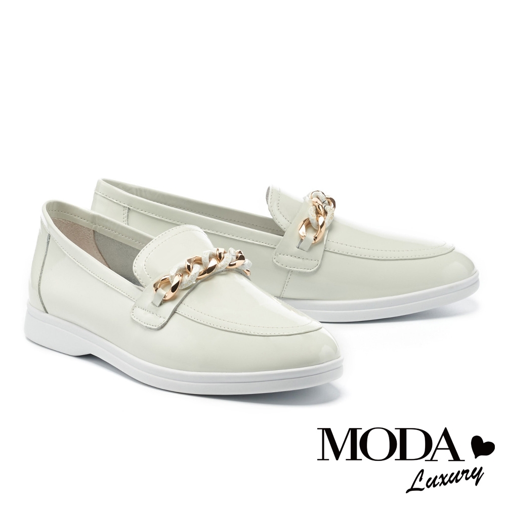 低跟鞋 MODA Luxury 經典時尚漆皮鏈條全真皮樂福低跟鞋－白