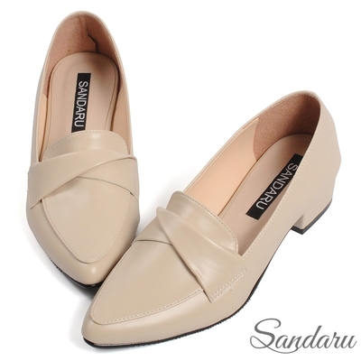 山打努SANDARU-尖頭鞋 優雅反摺皮革低跟鞋-米