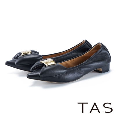 TAS 金屬方釦蝴蝶結真皮尖頭低跟鞋 黑色