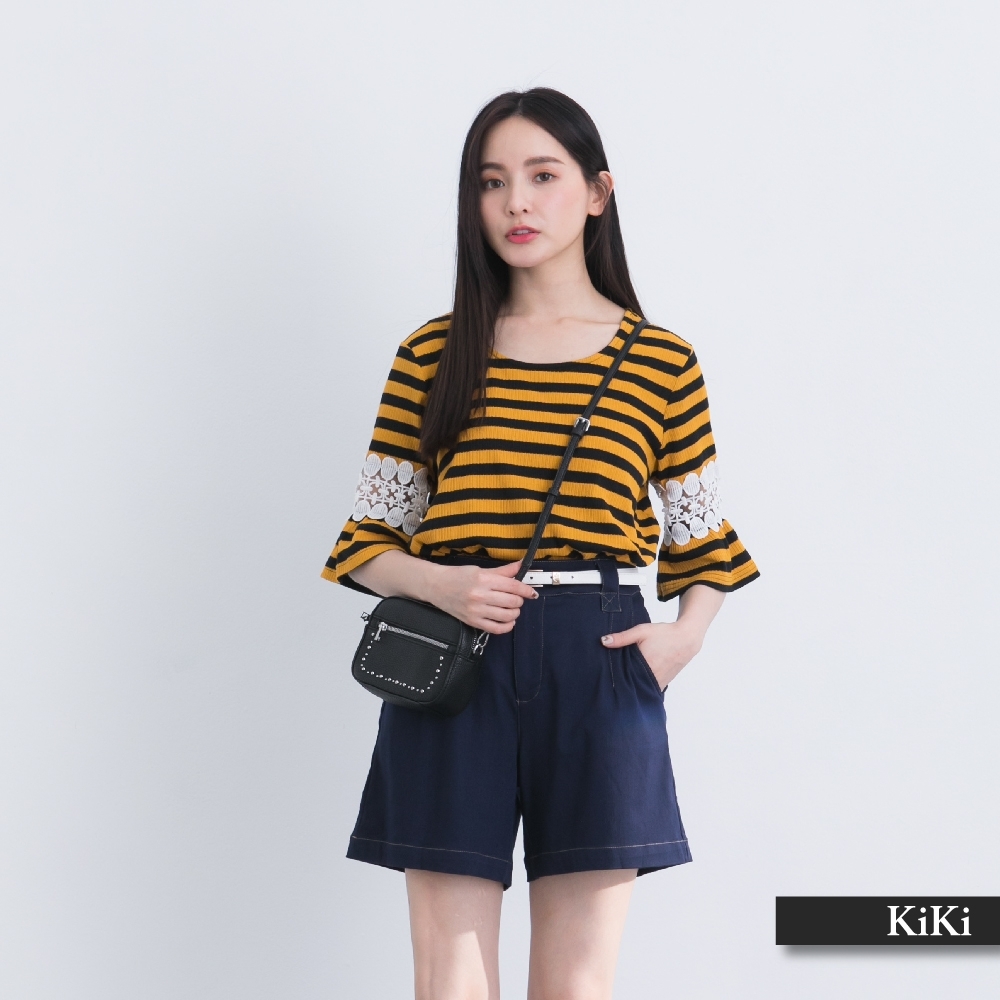 【KiKi】條紋搭配蕾絲鏤空-上衣(二色/版型適中/魅力商品)