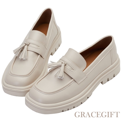 【Grace Gift】圓頭便仕流蘇低跟樂福鞋 米白