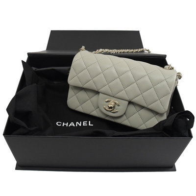 Chanel mini store flap bag used