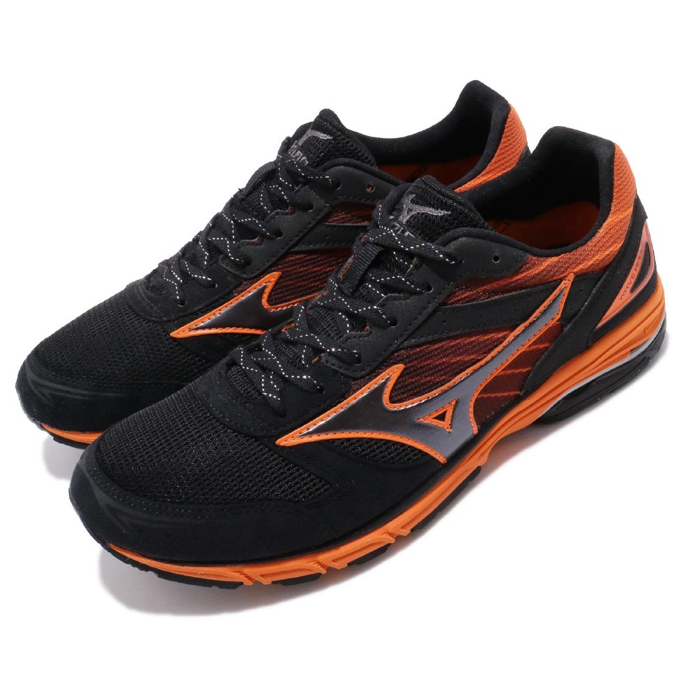 mizuno wave amulet 7