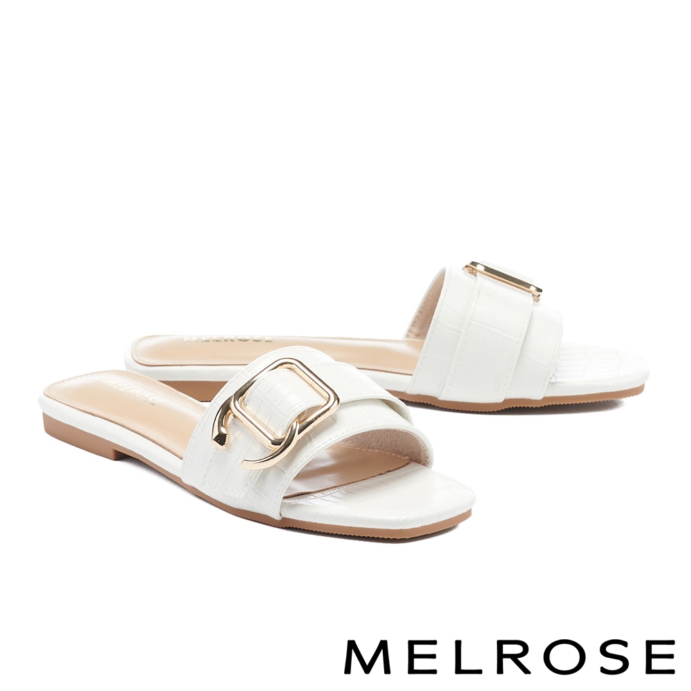 拖鞋 MELROSE 都會時髦金屬風方釦一字寬帶平底拖鞋－白