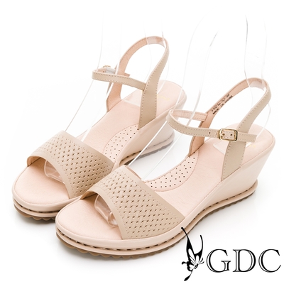 GDC-日系素色春夏繽紛真皮沖孔楔型涼鞋-粉膚色
