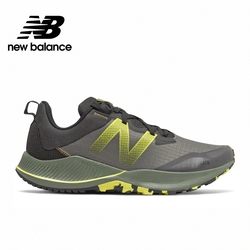 New Balance 男性跑鞋 黑灰黃