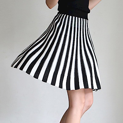 正韓 束腰撞色條紋針織短裙 (黑色)-N.C21