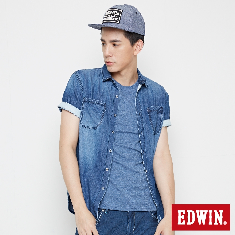 EDWIN 雙貼袋牛仔襯衫-男-拔淺藍