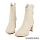 山打努SANDARU-短靴 尖頭中線V口高跟短靴-米 product thumbnail 1