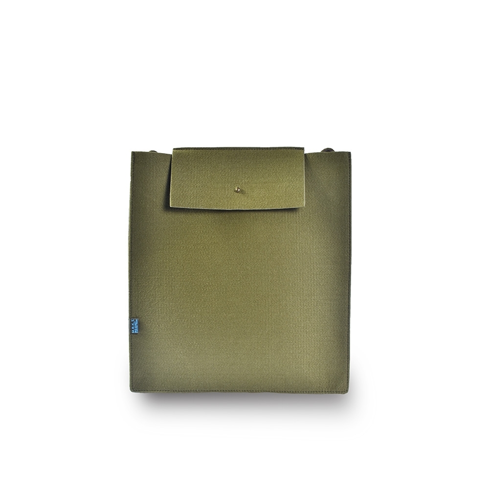 M.R.K.T. 毛氈布極簡工業風立體方包-142934C GREEN(綠色)