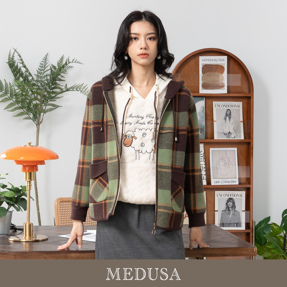 現貨【MEDUSA 曼度莎】I'care 綠色毛絨格紋拼色連帽外套（F）｜風衣外套 大外套