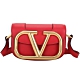 VALENTINO VLogo SuperVee 小款 金屬標誌小牛皮斜背包(紅色) product thumbnail 1