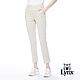 【Lynx Golf】女款日本布料彈性舒適蕾絲印花內搭設計窄管九分褲-卡其色 product thumbnail 2