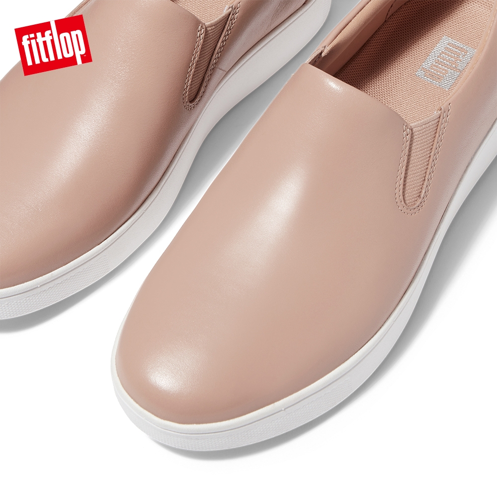 【FitFlop】RALLY SLIP-ON SNEAKERS 易穿脫時尚休閒鞋-女(米色)
