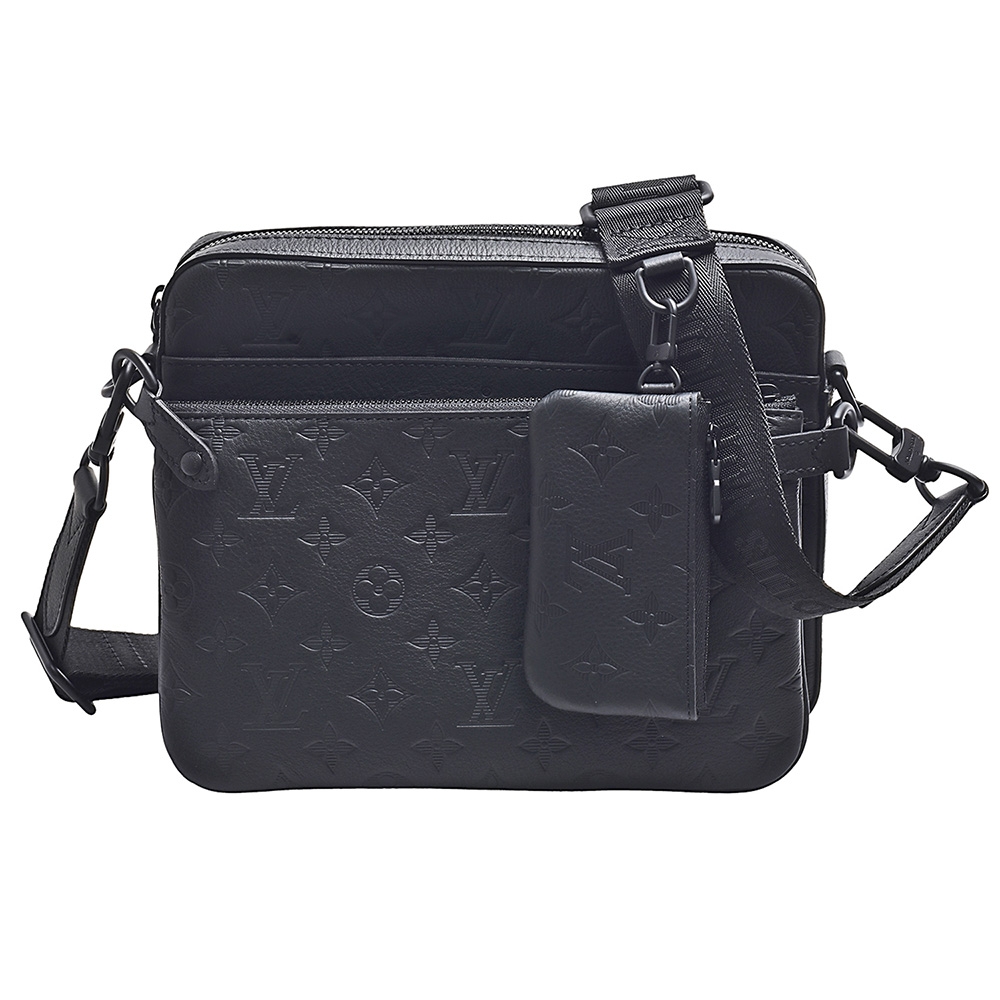 Louis Vuitton - Outdoor Bumbag Monogram Eclipse Taiga - Catawiki