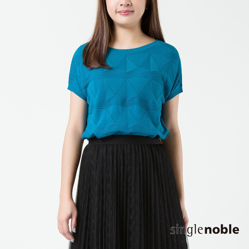 獨身貴族 率性鋸齒波浪織紋造型短袖線衫(3色)