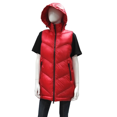 MICHAEL KORS 防潑水绗縫可拆卸帽輕量長版保暖背心(緋紅色)