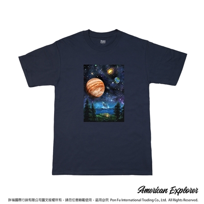 American Explorer 美國探險家 印花T恤(客製商品無法退換) 圓領 美國棉 圖案 T-Shirt 獨家設計款 棉質 短袖 (浩瀚銀河)