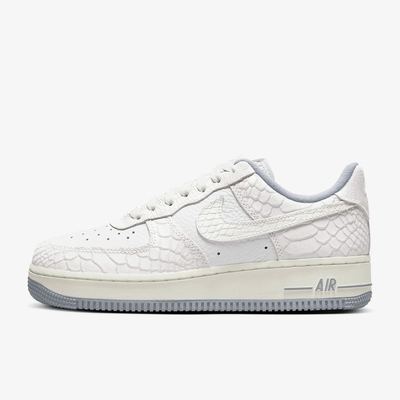 NIKE AIR FORCE 1 07 女休閒運動鞋-白灰-DX2678100