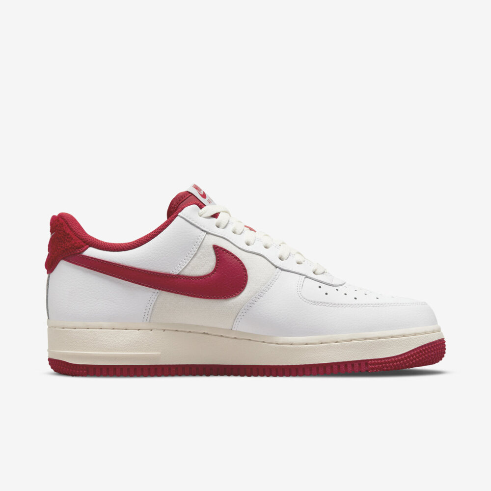 Nike Air Force 1 07 Lv8 [DO5220-161] 男休閒鞋運動復古奶油底穿搭白