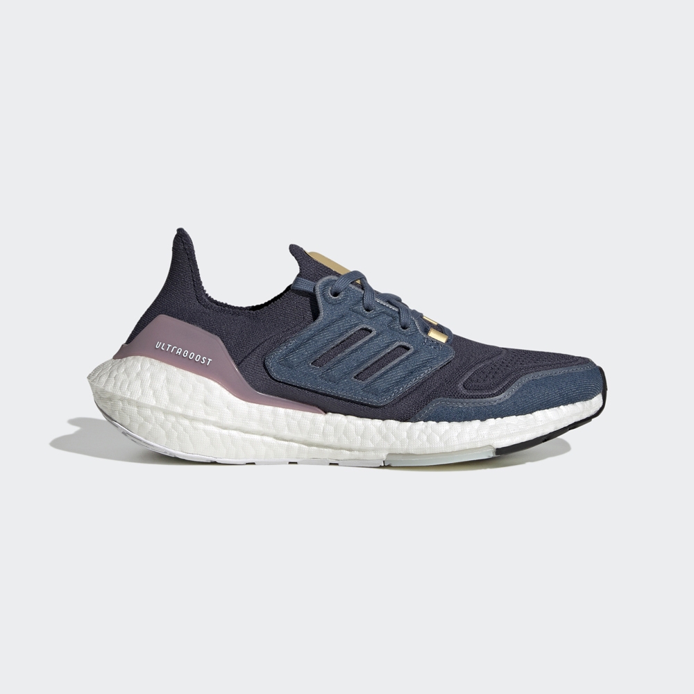 adidas ULTRABOOST 22 跑鞋 女 GX9157