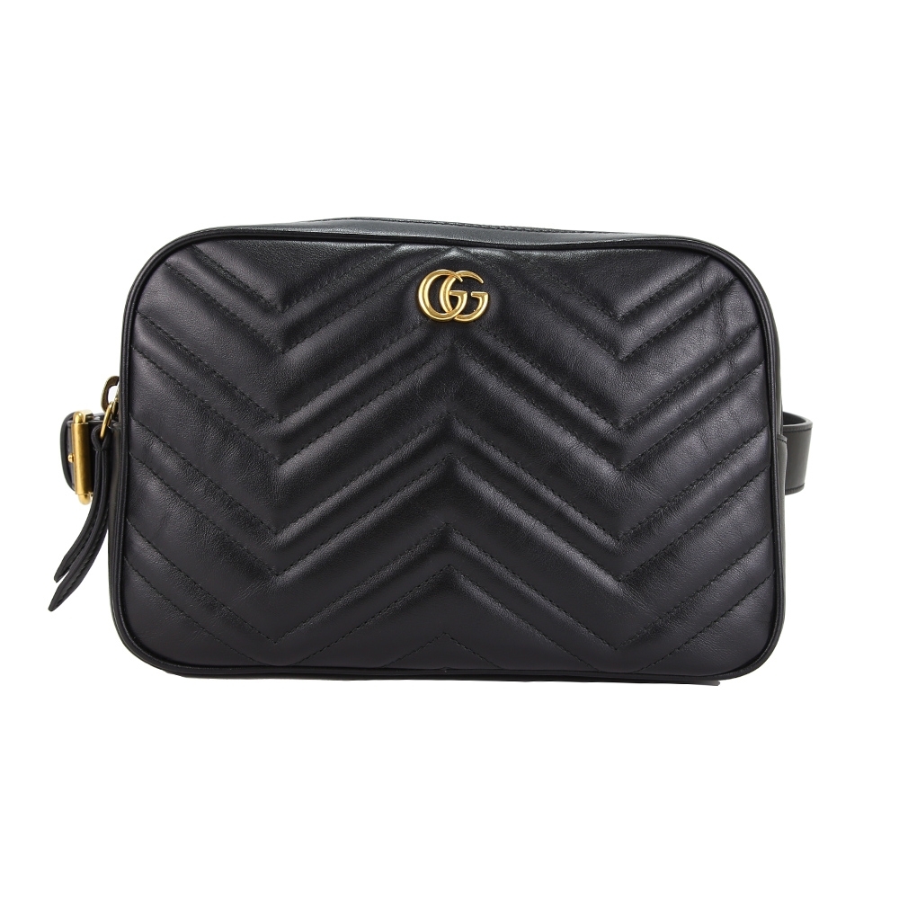 GUCCI Marmont 山型绗縫牛皮復古金屬LOGO斜背腰包(黑色)