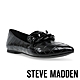 STEVE MADDEN-FAMED 飾扣壓紋平底鞋-黑色 product thumbnail 1