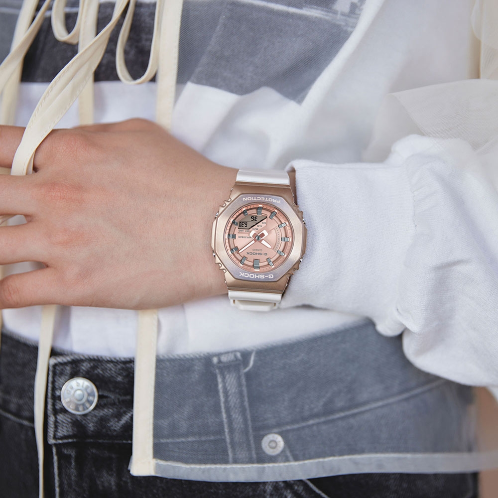CASIO卡西歐 G-SHOCK 優雅奢華 蜜桃粉金 時尚白 金屬錶殼 八角形錶殼 GM-S2100CW-7A_40.4mm