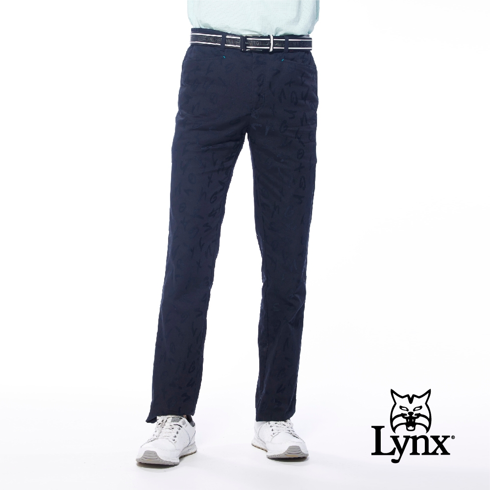 【Lynx Golf】男款混紡材質英文字體圖樣紋路兩側腰圍鬆緊帶設計平口休閒長褲-黑色