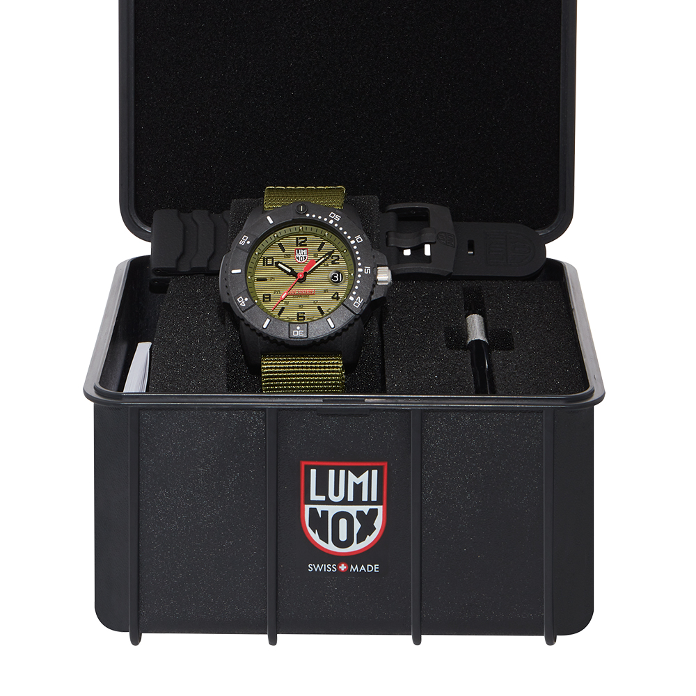 LUMINOX 雷明時NAVY SEAL 3600 海豹部隊腕錶 – 橄欖綠 / 45mm