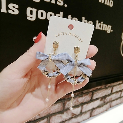 BBHONEY 韓版耳環 優雅緞帶花圈蝴蝶結吊墜珍珠耳環 飾品
