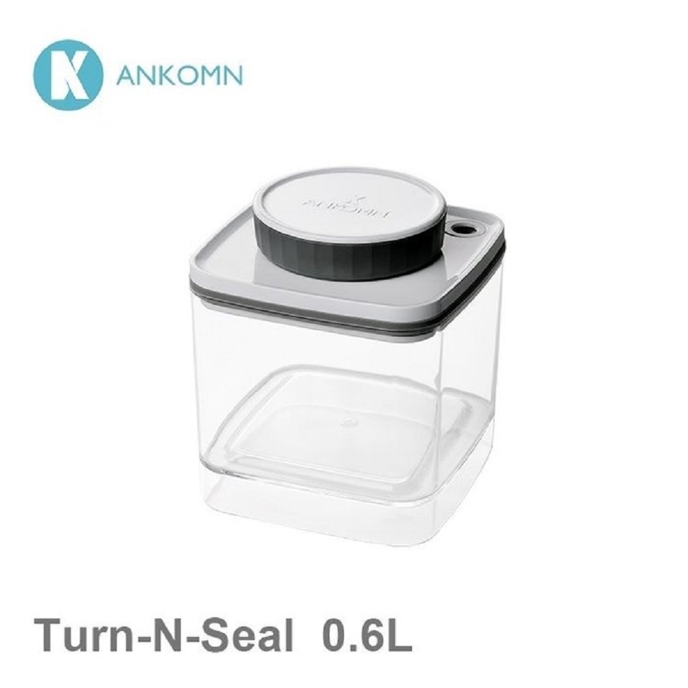 ANKOMN Turn-N-Seal真空保鮮罐 0.6L (AKT-01-MD)(購買第二件都贈送寵鮮食零食*1包)