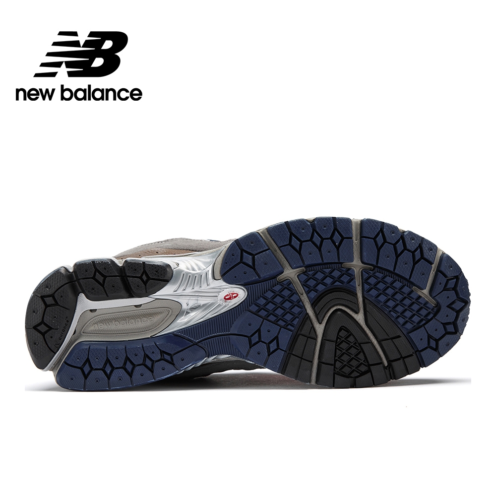 IU著用款[New Balance]復古運動鞋_中性_灰棕色_M2002RVA-D楦| 休閒鞋