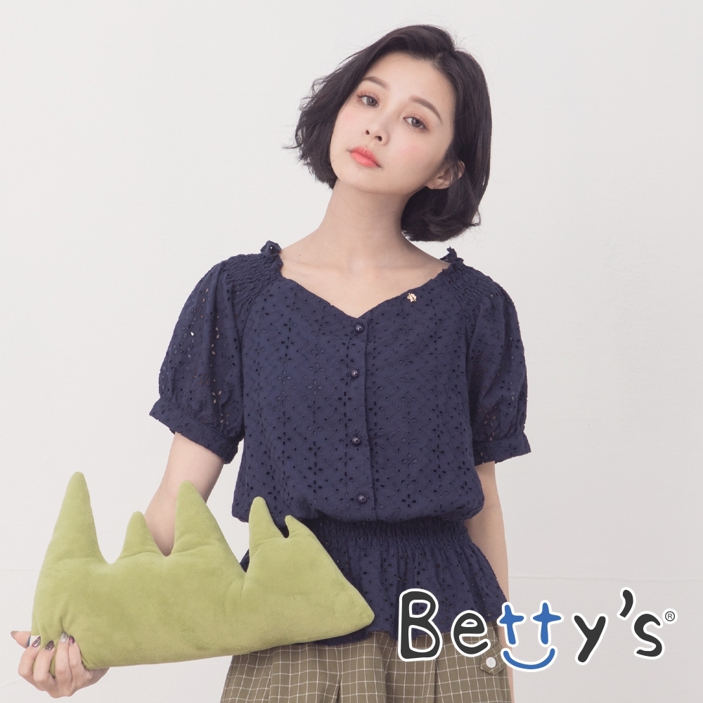 betty’s貝蒂思　蕾絲蔞空公主袖上衣(深藍)