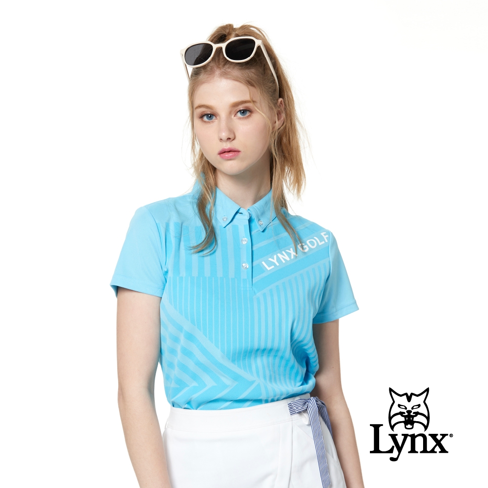 【Lynx Golf】女款吸濕排汗領尖扣斜紋幾何圖形印花短袖POLO衫-淺藍色