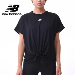 [New Balance]吸濕排汗綁結短袖上衣_AWT31173BK_女性_