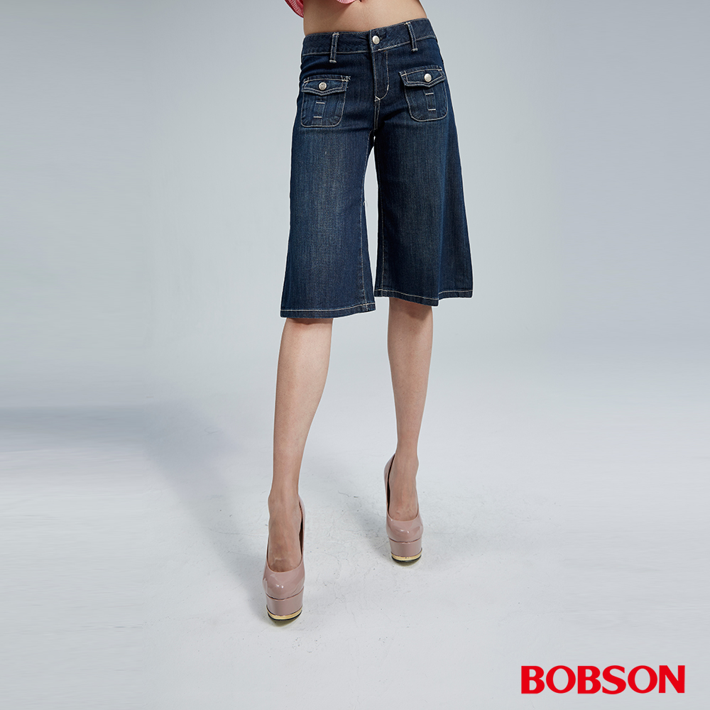 BOBSON 女款寬潮作牛仔短褲(155-53)