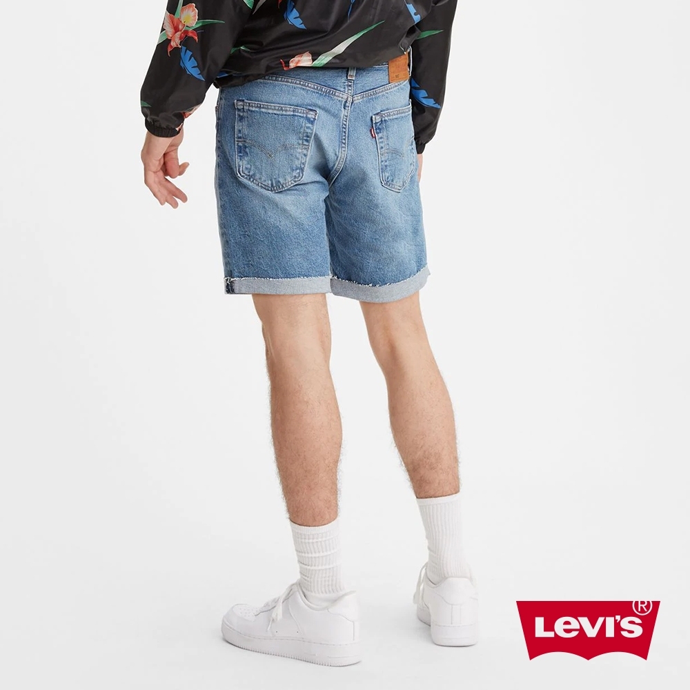 Levis 男款 93 復古排釦直筒牛仔短褲 彈性布料 不收邊褲口