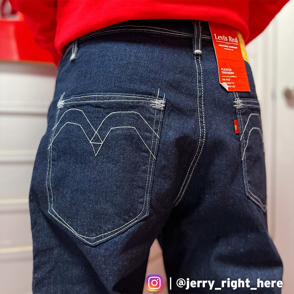 Levis Red 工裝手稿風復刻再造男款打褶寬直筒牛仔褲原色彈性布料| 直筒