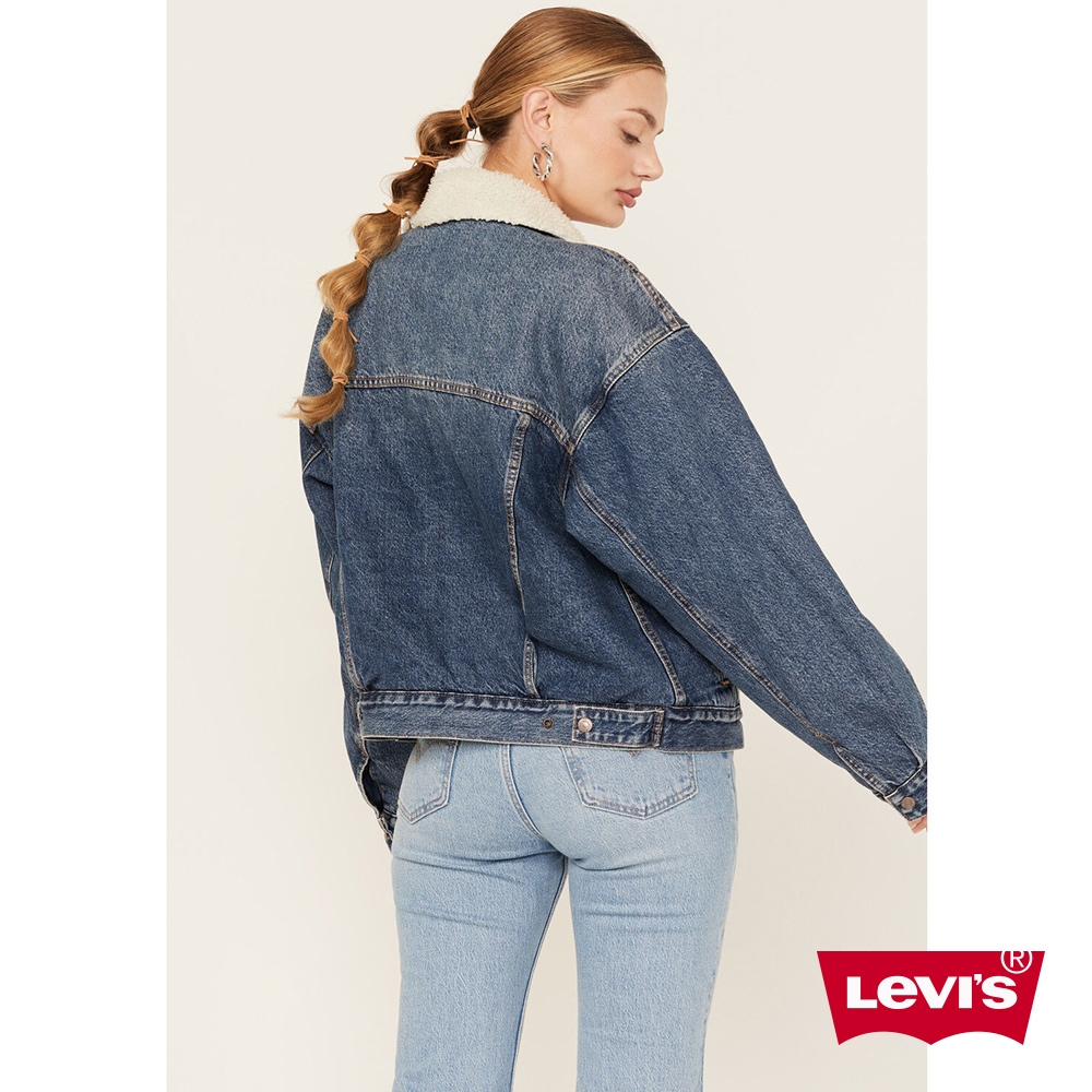 Levis 女款 90年古著毛領牛仔外套 / 寬袖設計 / 淺藍水洗